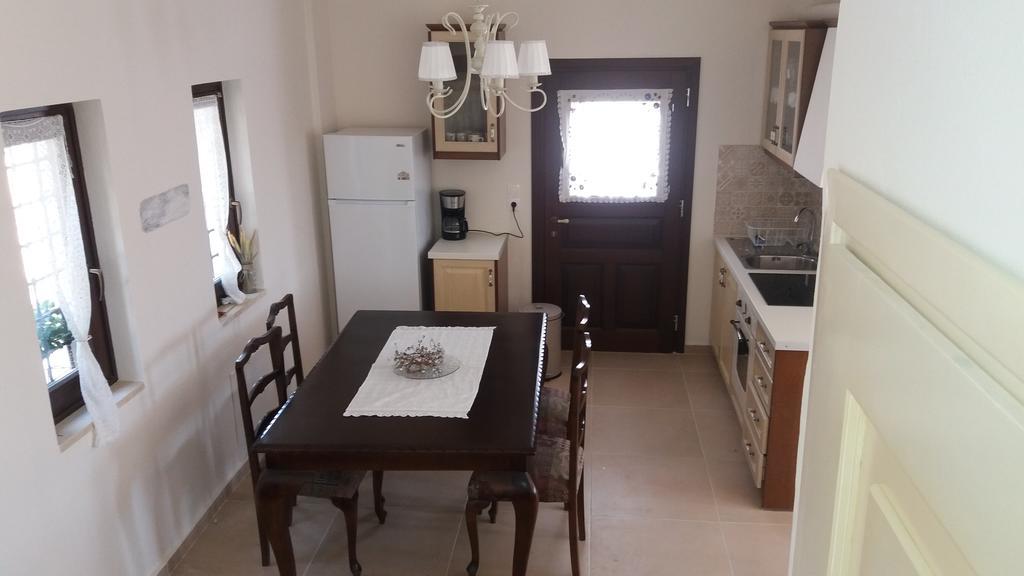 Kritamos Villa & Apartments Kamilari Buitenkant foto